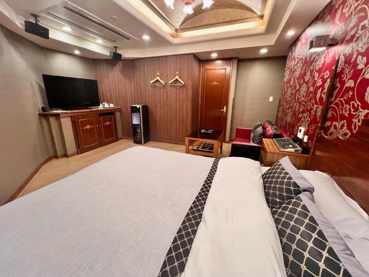 Hotel Crystal Gate Nagoya - Couple Hotel (Adults Only) Zewnętrze zdjęcie